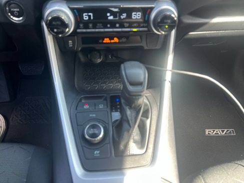 Used 2023 Toyota RAV4 XLE w/ Convenience Package AWD/4WD image 14