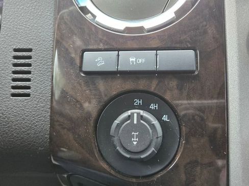 Used 2015 Ford F250 Platinum w/ FX4 Off-Road Package image 23