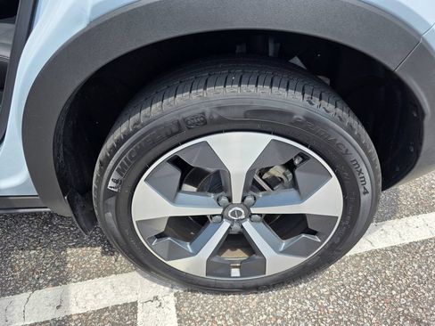 Used 2026 Volvo XC40 B5 Plus AWD/4WD image 33