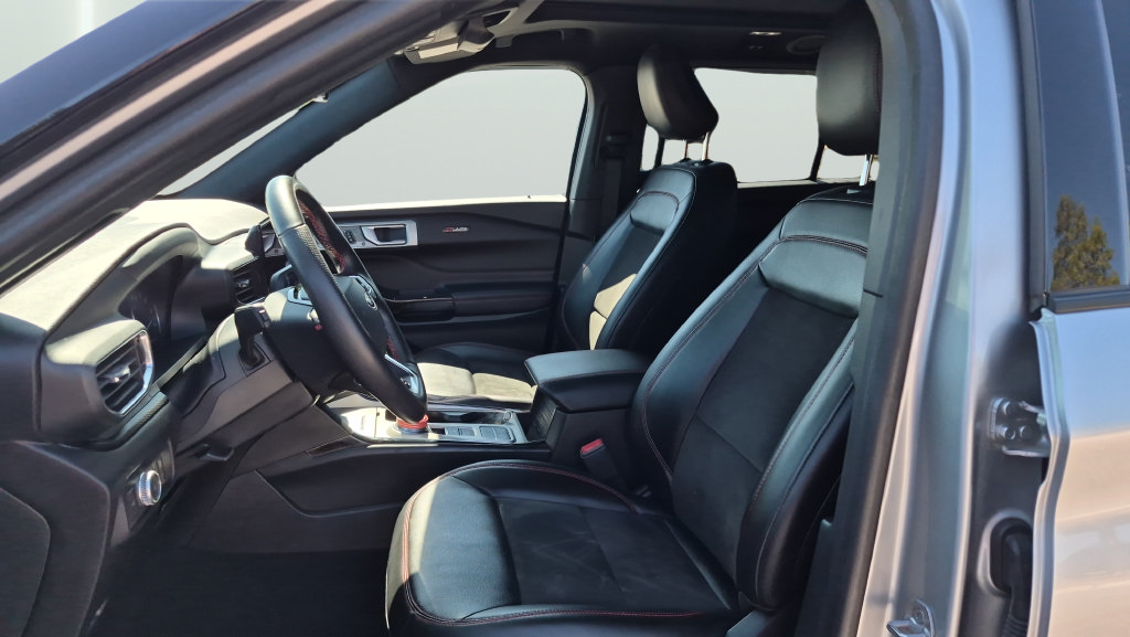 Used 2022 Ford Explorer ST-Line RWD image 11