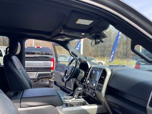 Used 2019 Ford F150 Lariat w/ Equipment Group 502A Luxury AWD/4WD image 34