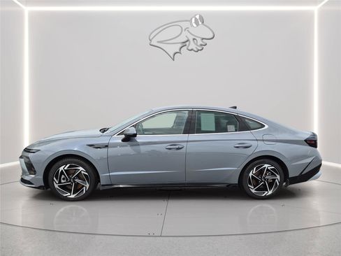 Certified 2026 Hyundai Sonata SEL FWD image 2