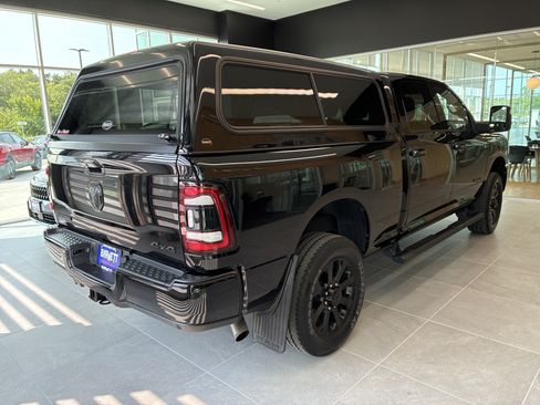 Certified 2024 RAM 2500 Big Horn w/ Night Edition AWD/4WD image 5