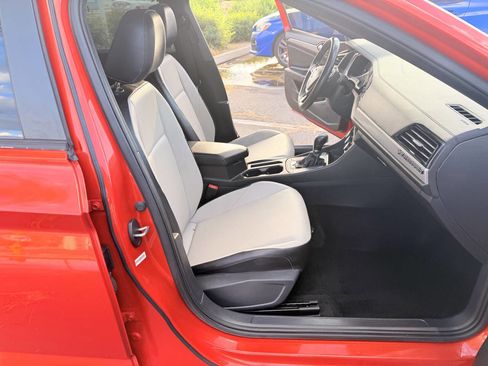 Used 2019 Volkswagen Jetta R-Line image 24