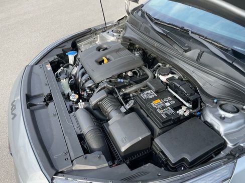 Certified 2024 Kia Forte LXS w/ LXS Technology Package image 28