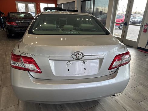 Used 2011 Toyota Camry LE w/ LE Extra-Value Pkg image 12