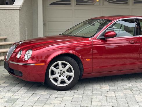 Used 2005 Jaguar S-TYPE 4.2 RWD image 2