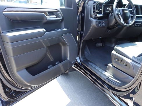 Used 2024 Chevrolet Silverado 1500 LT AWD/4WD image 15
