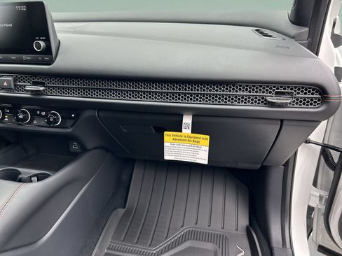 Used 2024 Honda HR-V Sport image 20