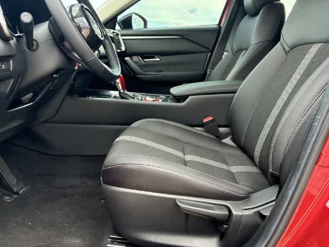 Used 2025 MAZDA CX-50 AWD 2.5 S w/ Cargo Package image 18