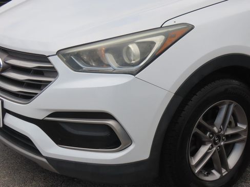 Used 2017 Hyundai Santa Fe Sport FWD image 3