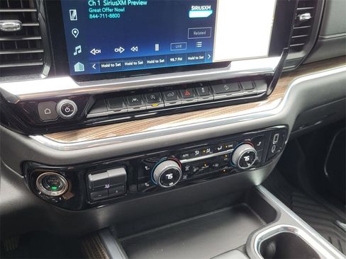 Used 2024 Chevrolet Silverado 1500 LT Trail Boss w/ Convenience Package II image 27