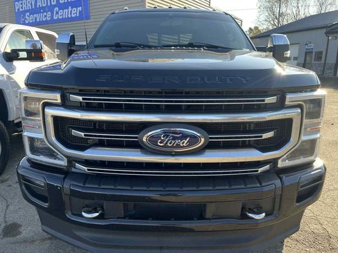 Used 2022 Ford F250 Platinum image 3