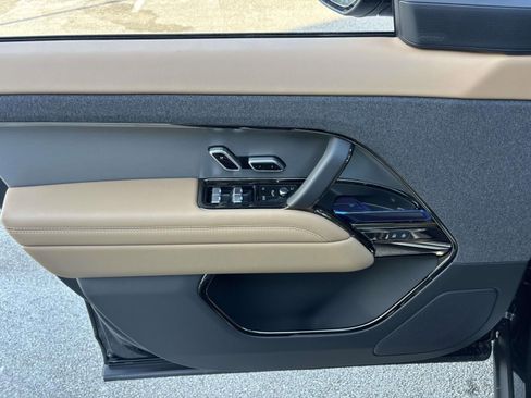 New 2026 Land Rover Range Rover Sport SE AWD/4WD image 11