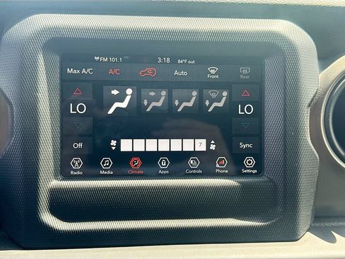 Used 2023 Jeep Wrangler Unlimited AWD/4WD image 16