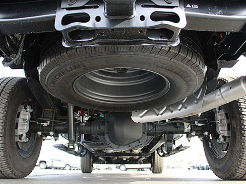 Used 2025 Ford F250 XLT image 30