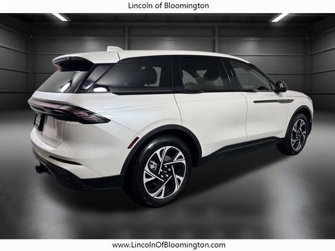 New 2026 Lincoln Nautilus Premier w/ Equipment Group 102A image 7