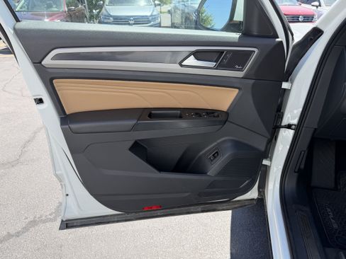 Used 2020 Volkswagen Atlas Cross Sport SEL Premium R-Line AWD/4WD image 8