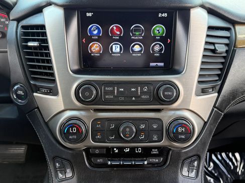 Used 2016 GMC Yukon XL Denali w/ Open Road Package AWD/4WD image 26