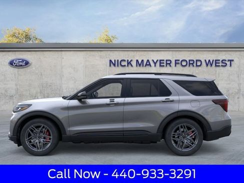 New 2026 Ford Explorer ST-Line w/ ST-Line Street Pack AWD/4WD image 4