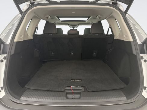 Used 2023 Nissan Rogue SV w/ SV Premium B Package image 20