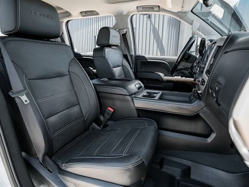 Used 2019 GMC Sierra 3500 Denali AWD/4WD image 23
