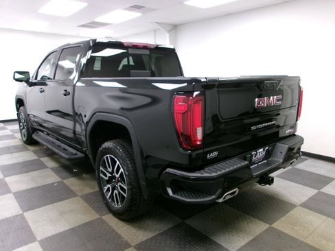 Used 2024 GMC Sierra 1500 AT4 w/ Technology Package AWD/4WD image 2