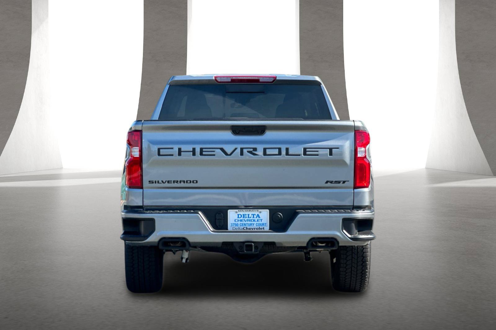 New 2026 Chevrolet Silverado 1500 RST w/ Dark Appearance Package AWD/4WD image 5