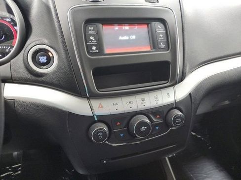 Used 2020 Dodge Journey SE FWD image 26
