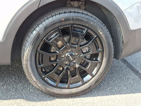 Used 2022 Kia Telluride EX w/ EX Premium Package AWD/4WD image 8