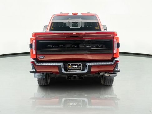 Used 2025 Ford F250 Platinum image 11