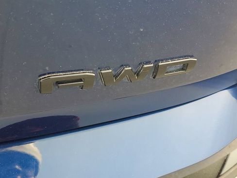 Certified 2023 GMC Terrain SLE w/ Driver Convenience Package AWD/4WD image 6