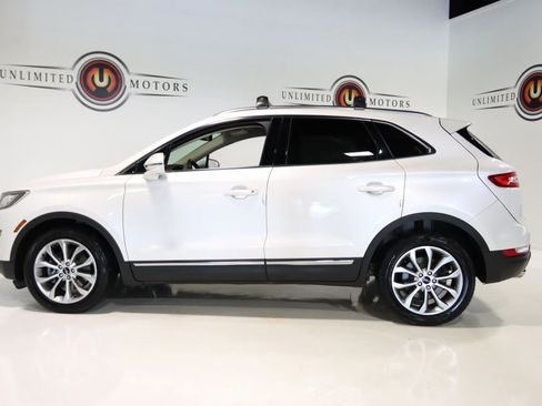 Used 2017 Lincoln MKC Select w/ Lincoln MKC Climate Package image 29