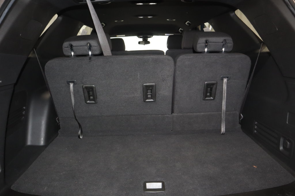 Used 2023 Chevrolet Traverse LT AWD/4WD image 11