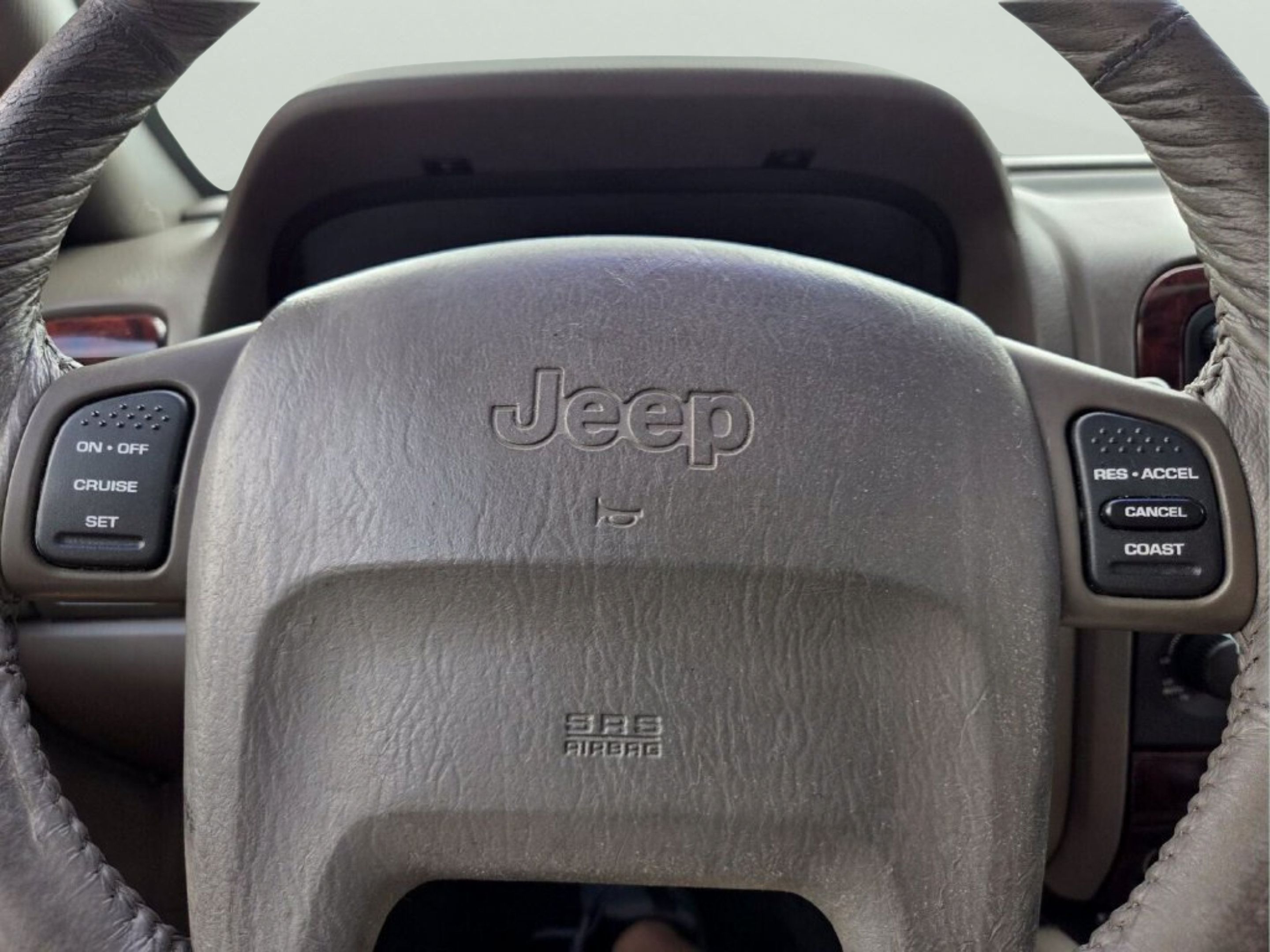 Used 2000 Jeep Grand Cherokee Limited AWD/4WD image 25
