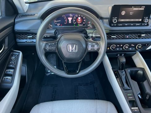 Used 2023 Honda Accord EX image 14