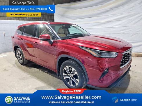 Used 2022 Toyota Highlander XLE AWD/4WD image 5