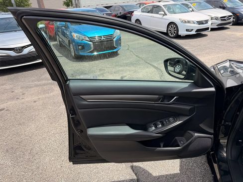 Used 2021 Honda Accord LX image 10
