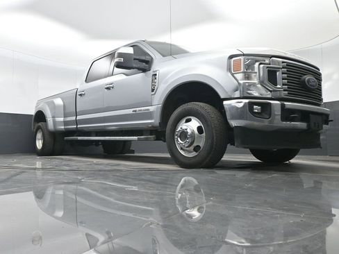 Used 2021 Ford F350 Lariat w/ Lariat Value Package image 33