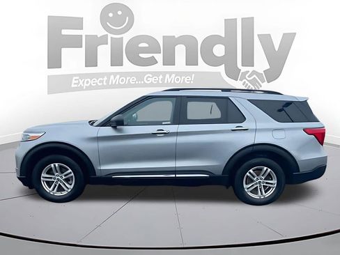 Used 2023 Ford Explorer XLT w/ Class IV Trailer Tow Package AWD/4WD image 8