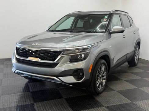 Used 2023 Kia Seltos S AWD/4WD image 5