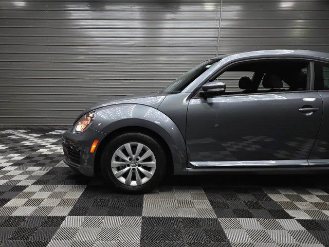 Used 2019 Volkswagen Beetle 2.0T S FWD image 34