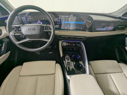 Used 2025 Audi Q5 Prestige AWD/4WD image 10