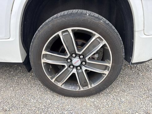 Used 2017 GMC Acadia Denali w/ Technology Package AWD/4WD image 6