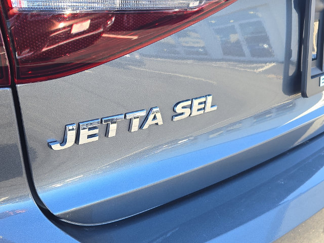 Used 2016 Volkswagen Jetta SEL w/ Lighting Package FWD image 29