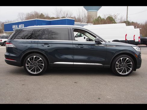 Used 2022 Lincoln Aviator Reserve w/ Equipment Group 201A image 6