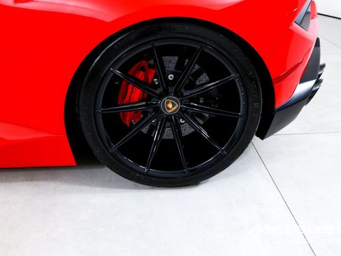 Used 2016 Lamborghini Huracan LP 580-2 RWD image 30