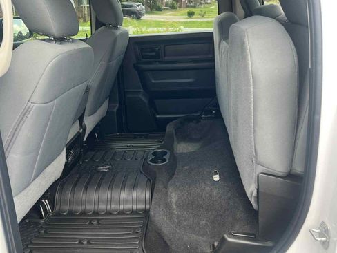 Used 2018 RAM 1500 Express image 15