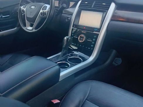 Used 2013 Ford Edge Limited w/ Driver Entry Pkg image 2