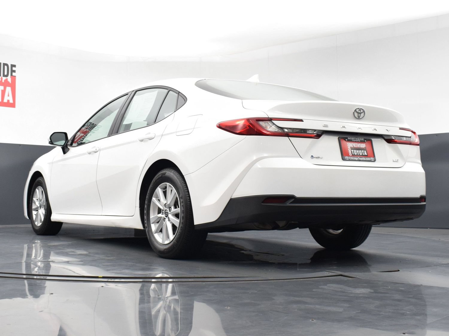 Used 2025 Toyota Camry LE FWD image 27